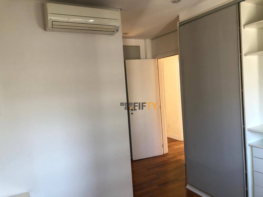 Apartamento para alugar com 3 quartos, 124m² - Foto 14