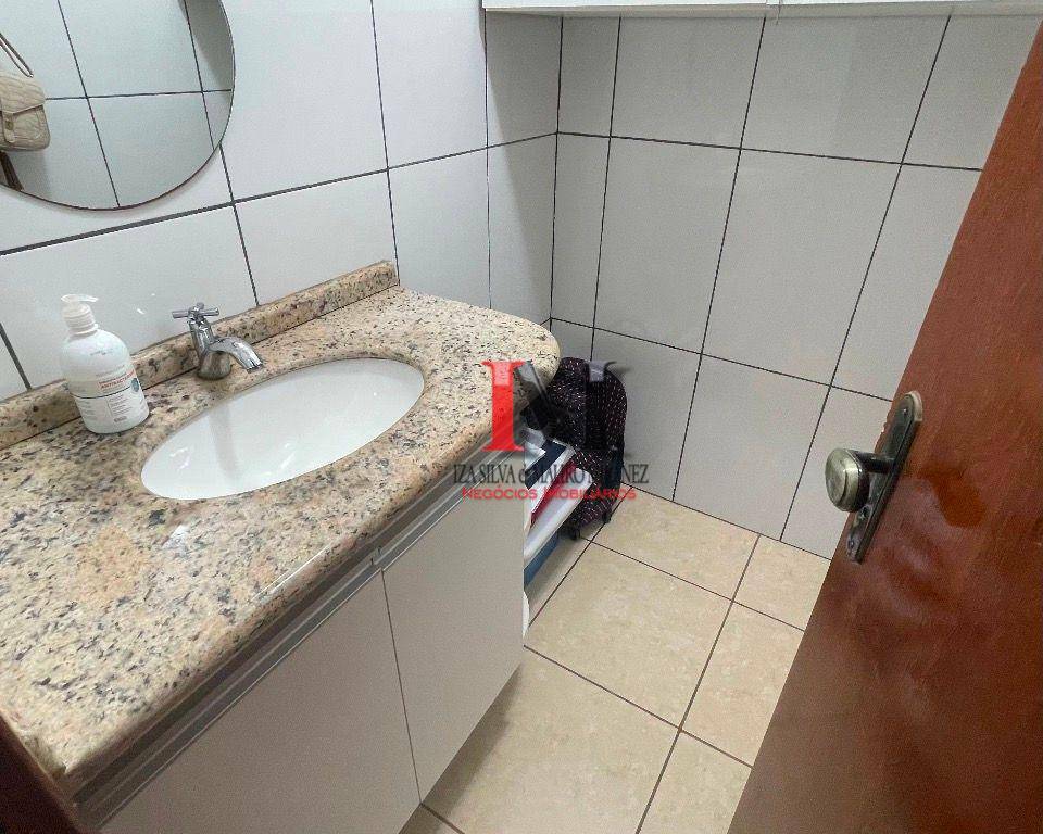 Casa à venda com 3 quartos, 209m² - Foto 19