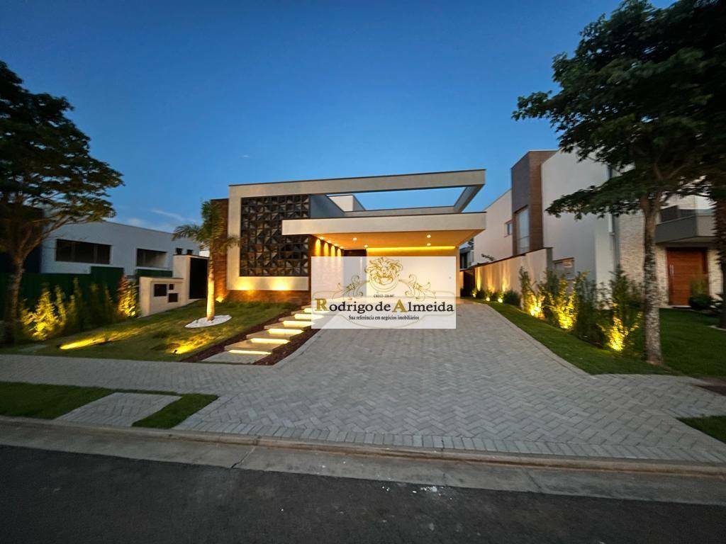 Casa de Condomínio à venda com 3 quartos, 222m² - Foto 1