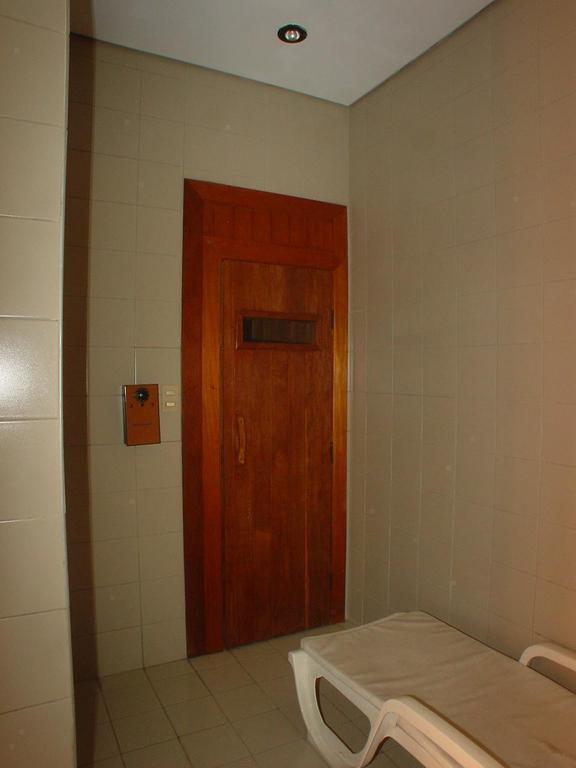 Apartamento à venda com 3 quartos, 190m² - Foto 3