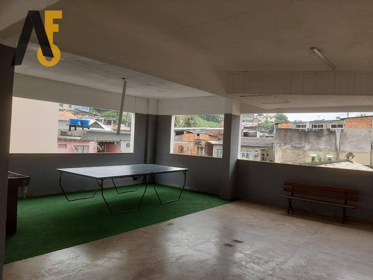 Apartamento à venda com 2 quartos, 75m² - Foto 2