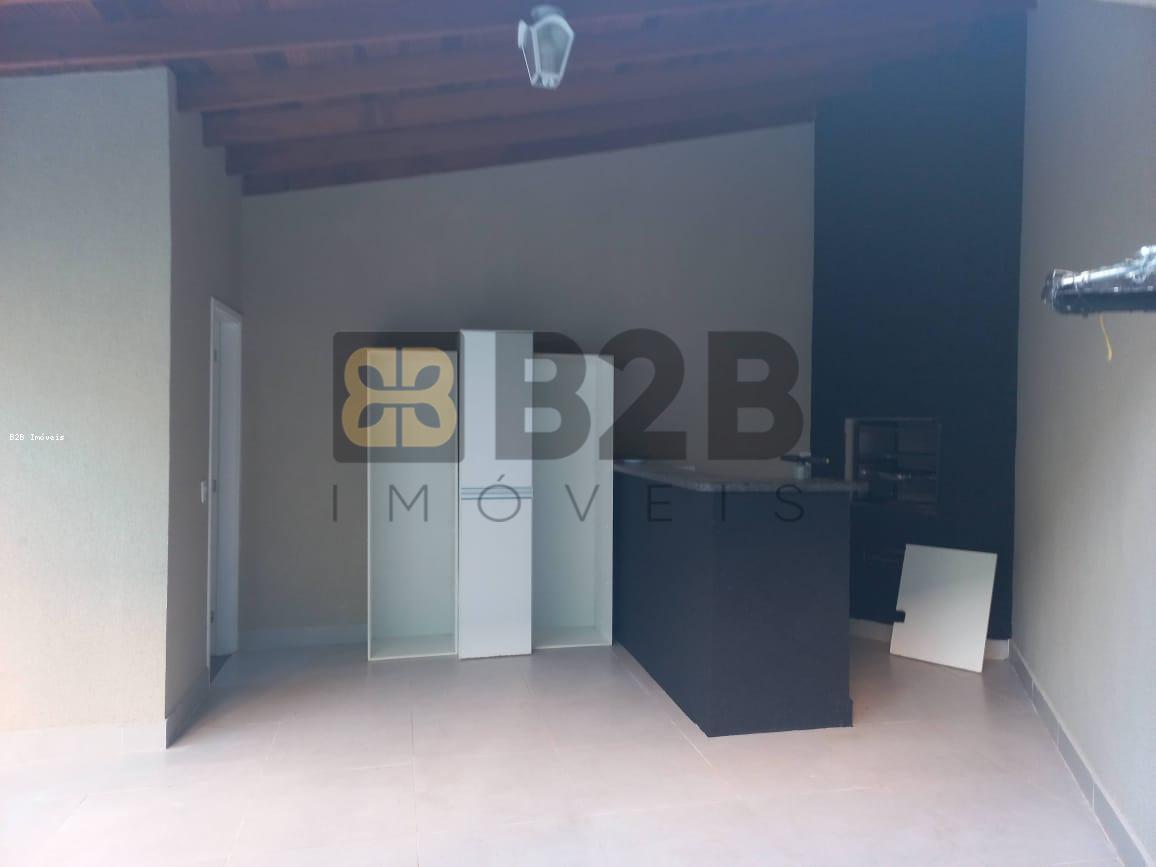 Casa à venda com 3 quartos, 250m² - Foto 40