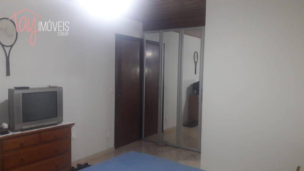 Casa à venda com 3 quartos, 200m² - Foto 28