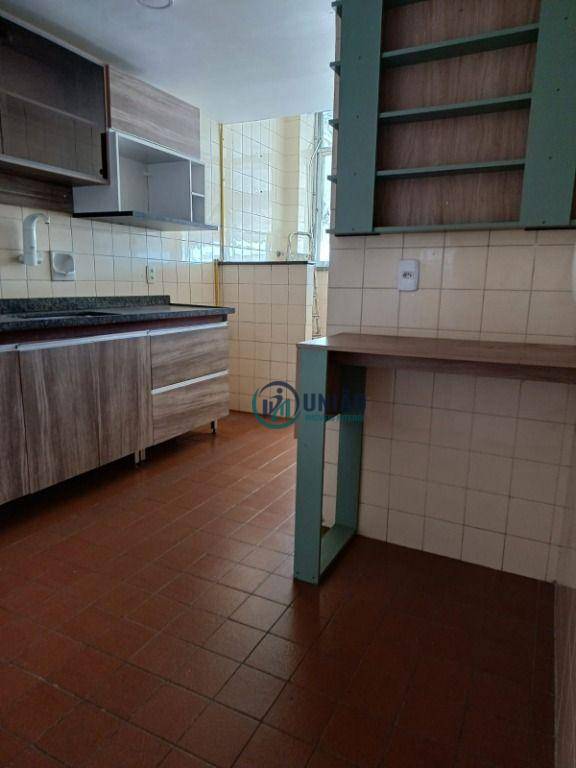 Apartamento à venda com 2 quartos, 75m² - Foto 18