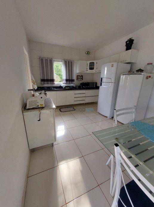 Chácara à venda com 3 quartos, 300m² - Foto 9
