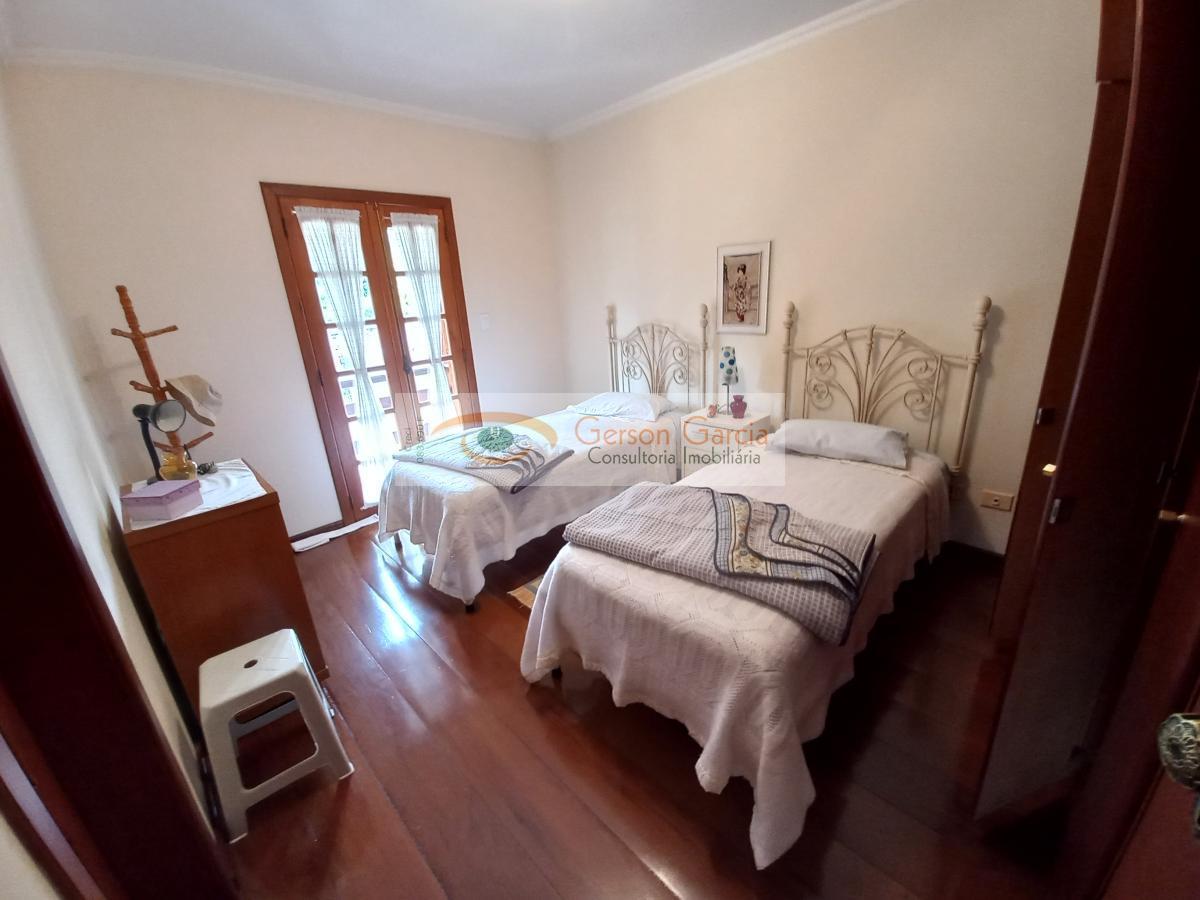 Casa à venda com 3 quartos, 450m² - Foto 31