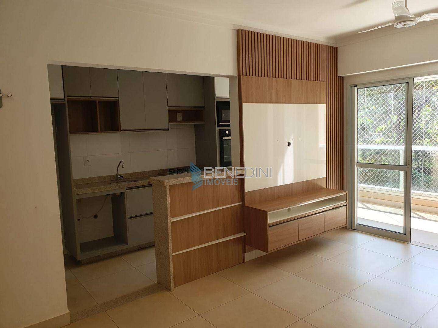 Apartamento à venda com 2 quartos, 72m² - Foto 2