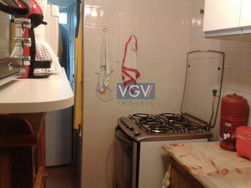 Apartamento à venda com 2 quartos, 52m² - Foto 2