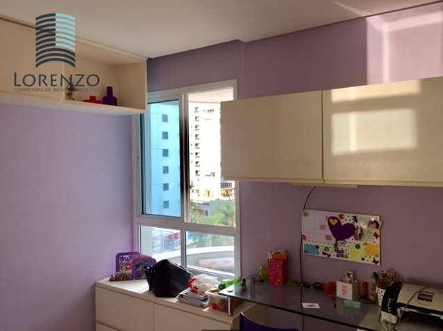 Apartamento à venda com 3 quartos, 195m² - Foto 2