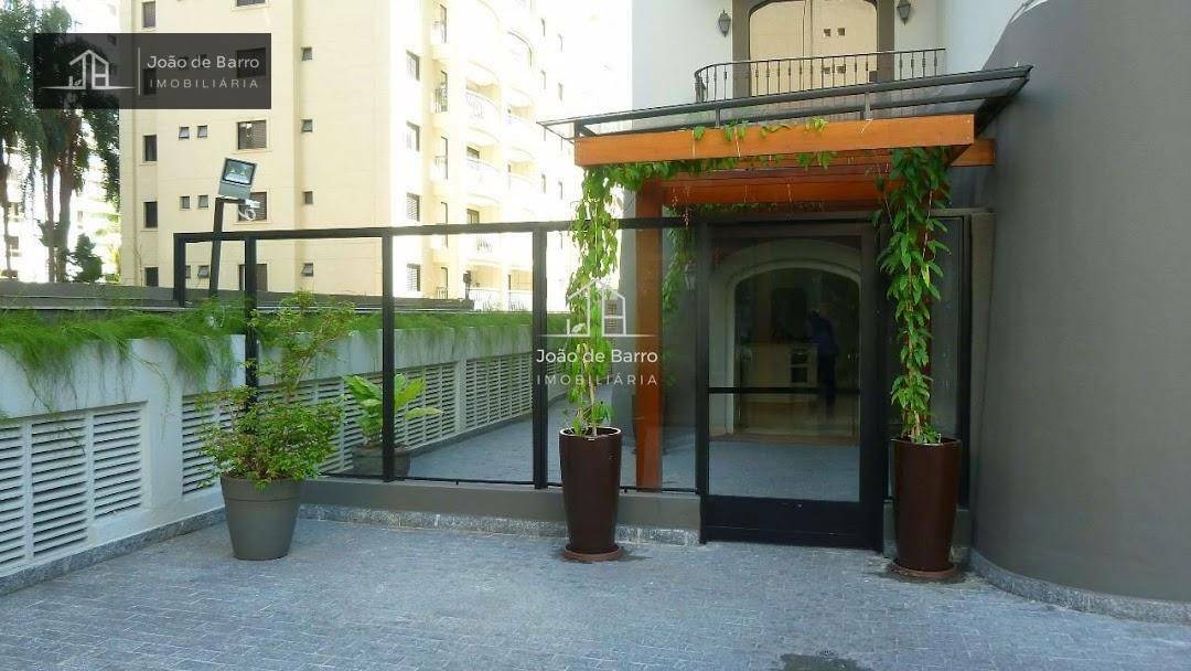 Apartamento para alugar com 2 quartos, 150m² - Foto 20