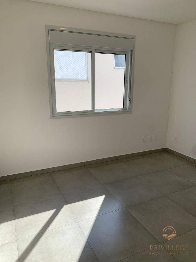 Apartamento à venda com 2 quartos, 60m² - Foto 11