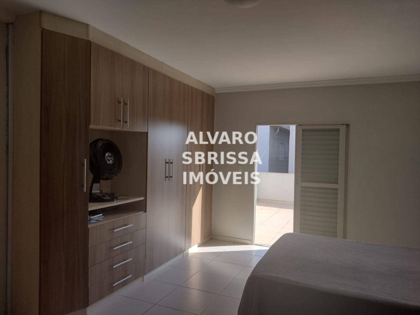 Casa à venda com 2 quartos, 187m² - Foto 25