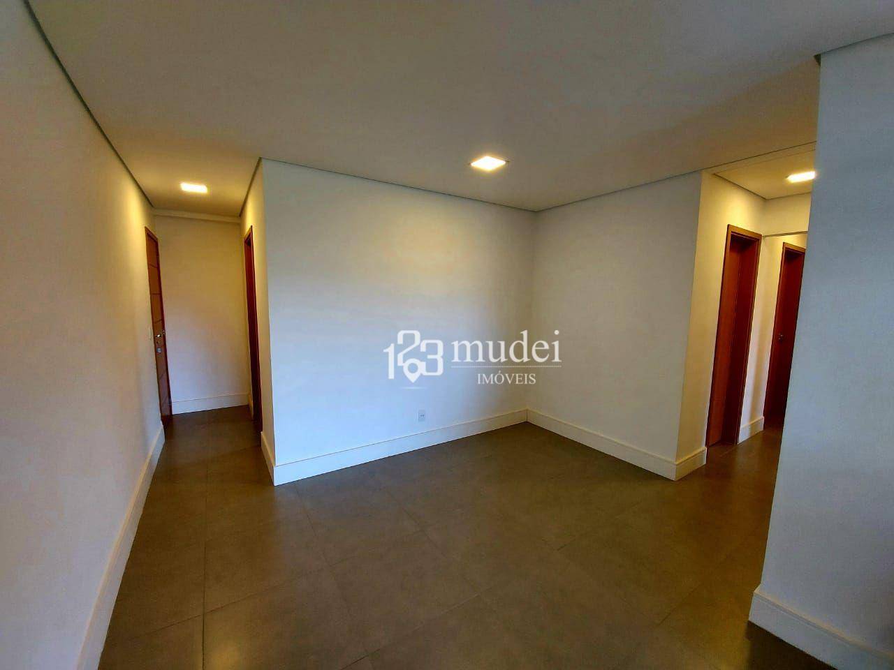 Apartamento para alugar com 3 quartos, 84m² - Foto 4