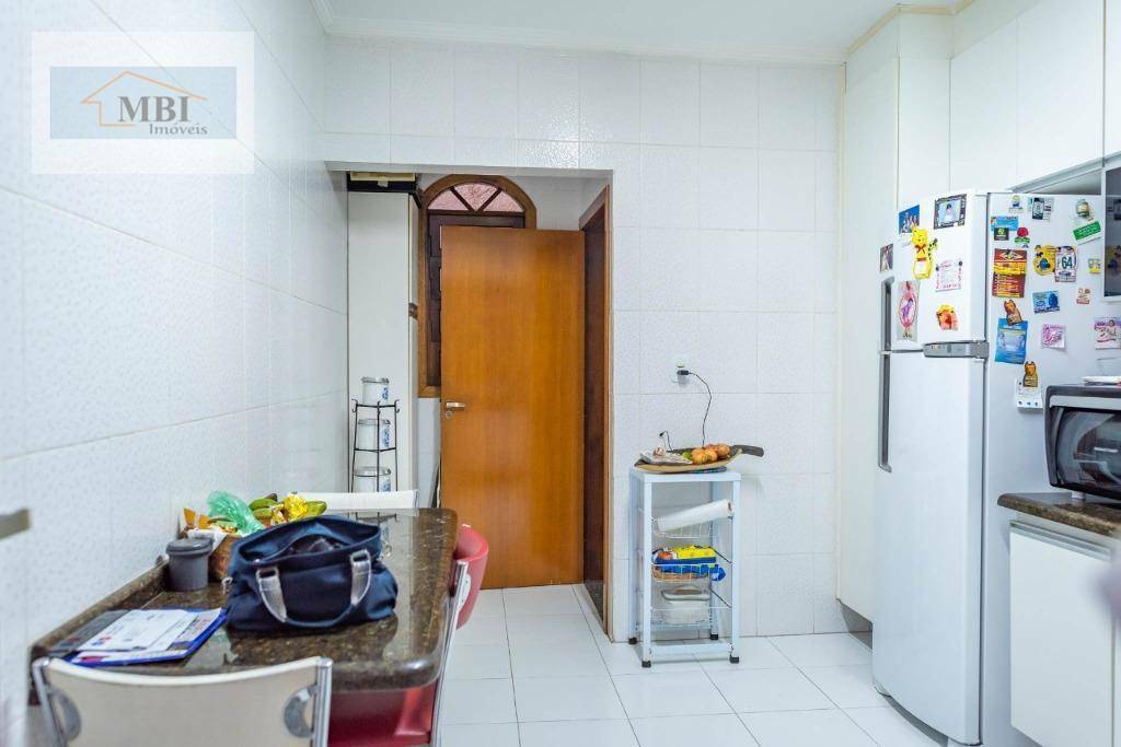 Sobrado à venda com 3 quartos, 360m² - Foto 17