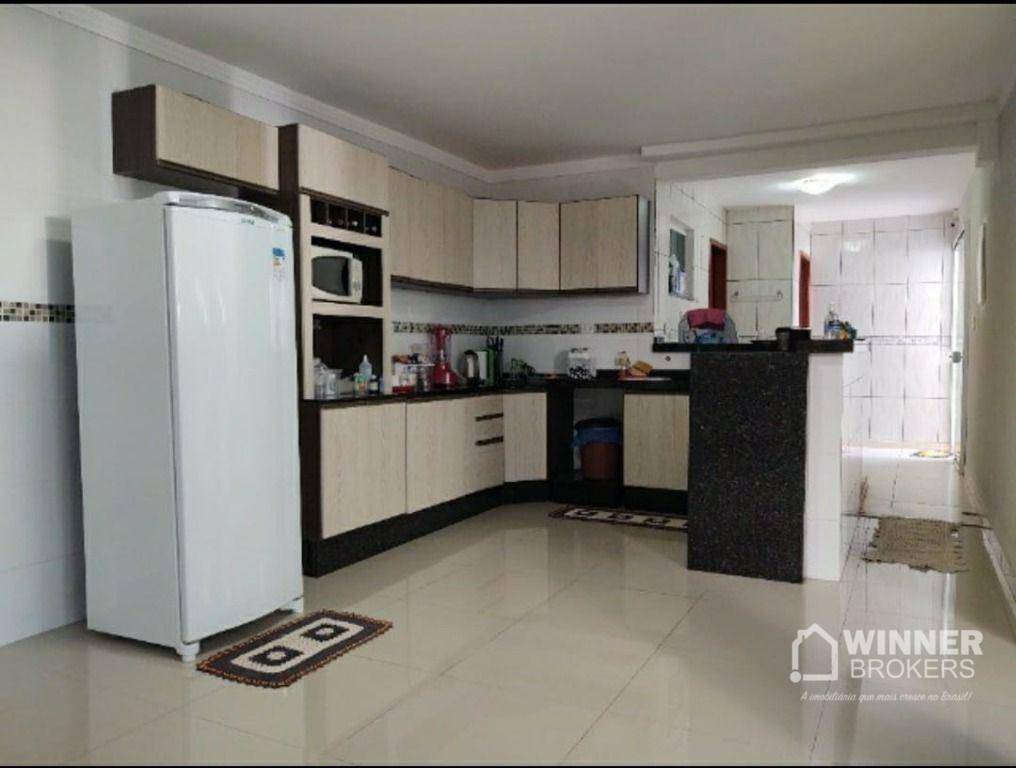 Casa à venda com 3 quartos, 250m² - Foto 6