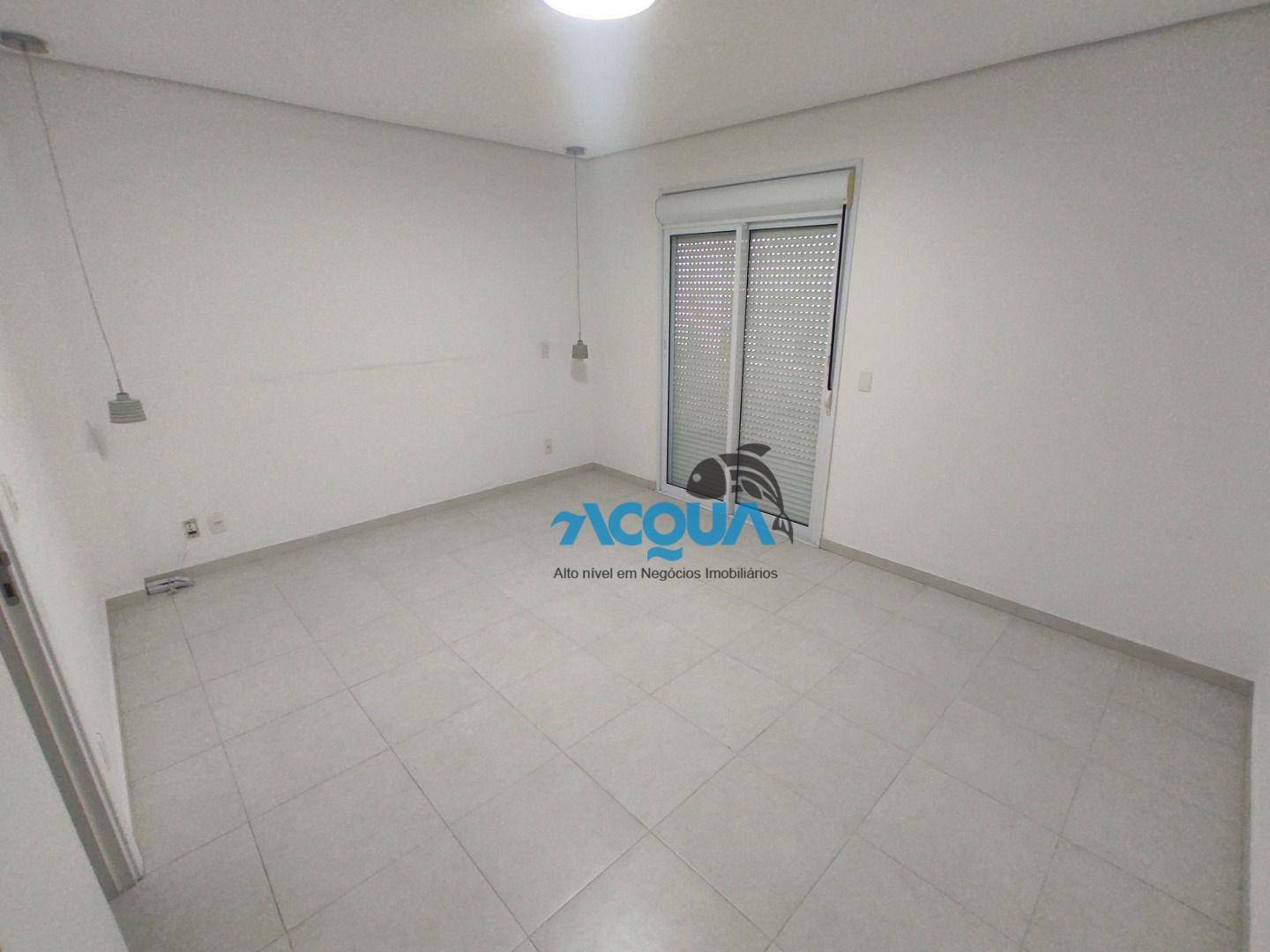 Casa de Condomínio à venda com 4 quartos, 315m² - Foto 7