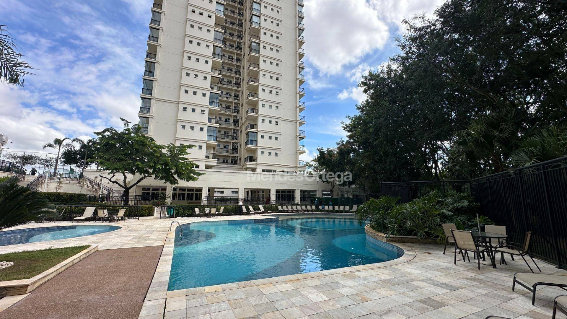Apartamento para alugar com 3 quartos, 247m² - Foto 31