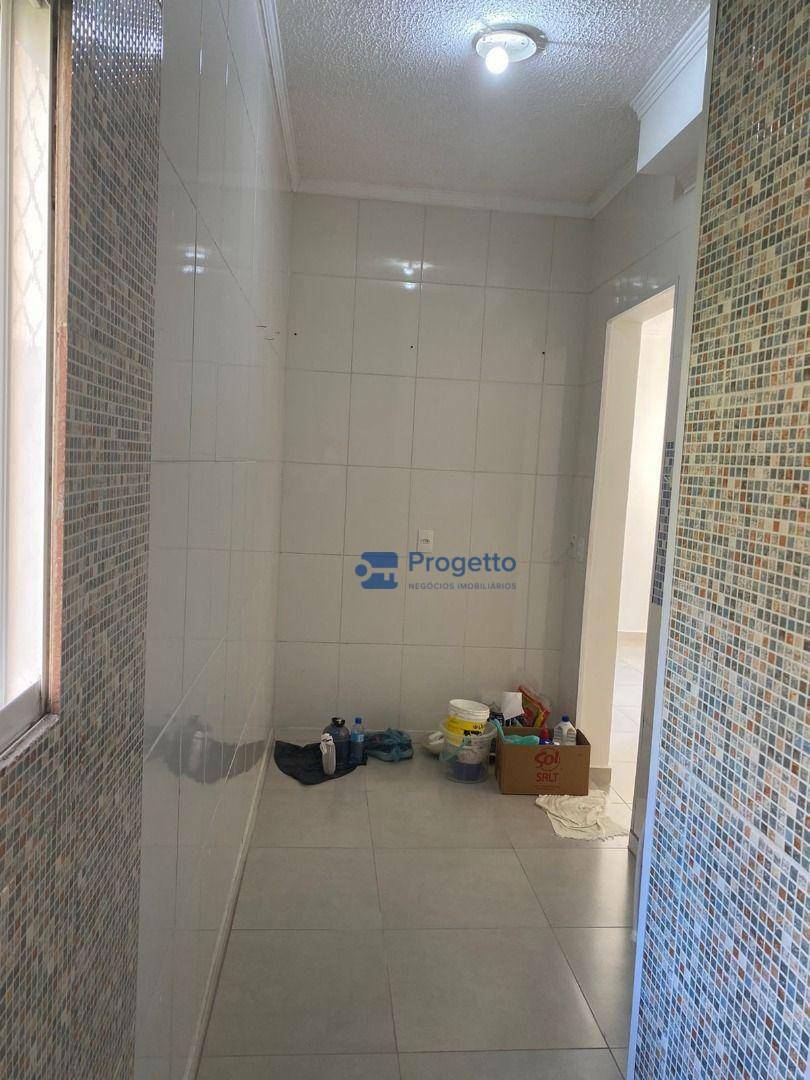 Apartamento à venda com 2 quartos, 44m² - Foto 3