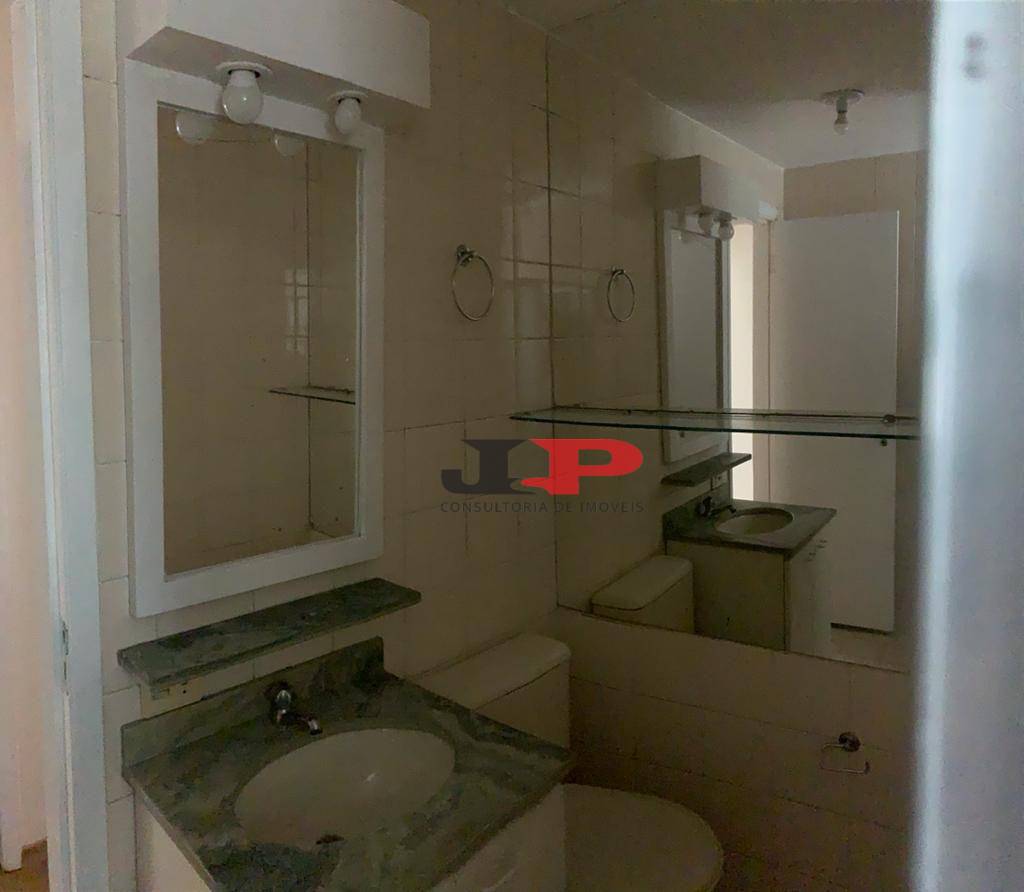 Apartamento para alugar com 3 quartos, 70m² - Foto 17