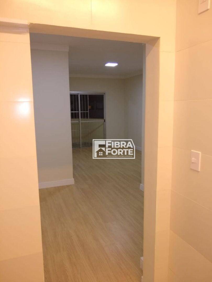 Apartamento à venda com 3 quartos, 92m² - Foto 3