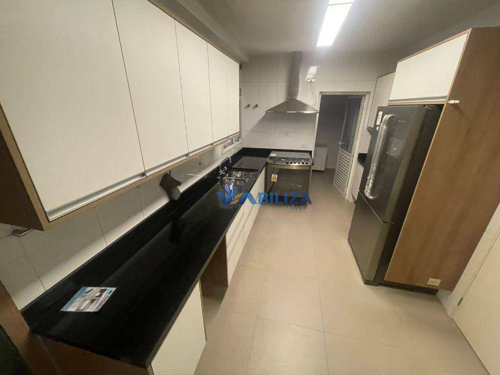 Apartamento à venda com 3 quartos, 162m² - Foto 17