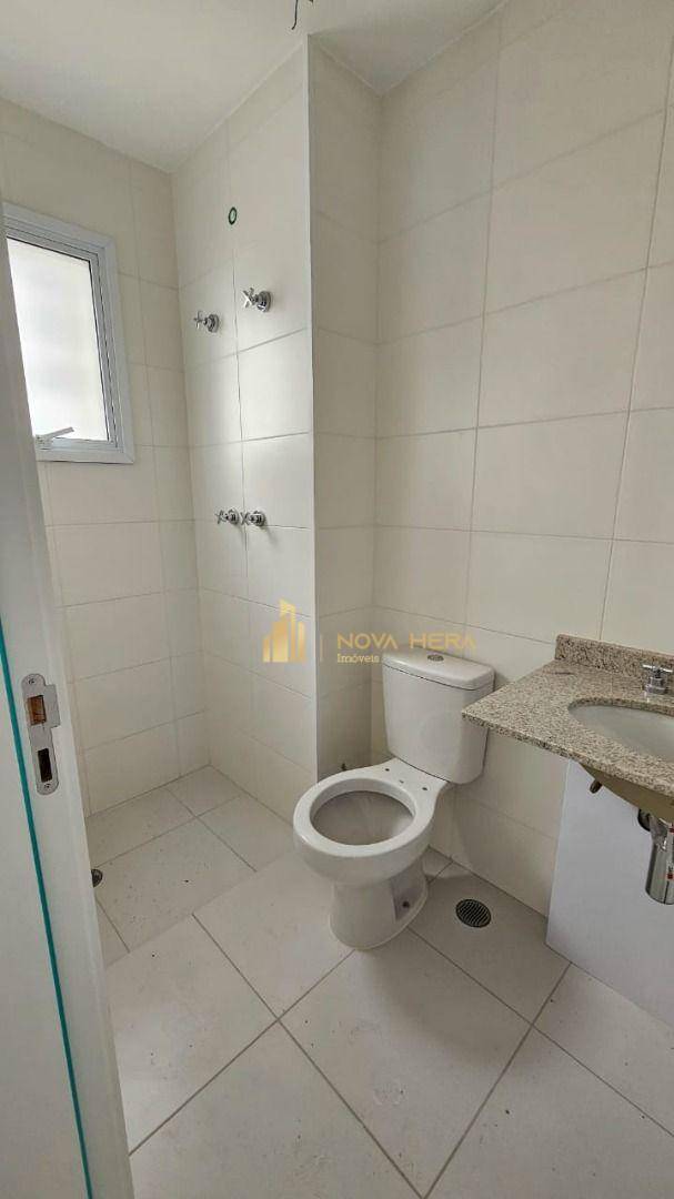 Apartamento à venda com 2 quartos, 67m² - Foto 8