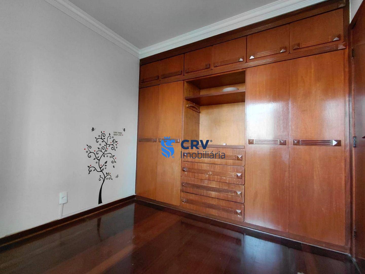 Apartamento para alugar com 3 quartos, 101m² - Foto 12