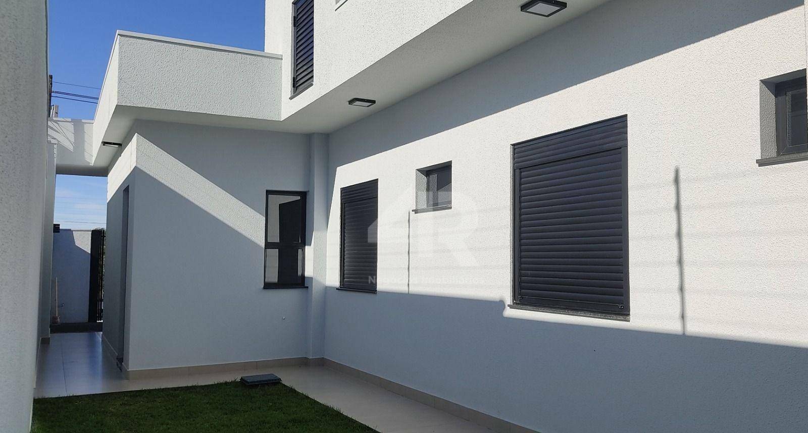 Casa à venda com 3 quartos, 94m² - Foto 17