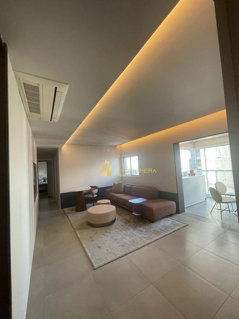 Apartamento à venda com 2 quartos, 82m² - Foto 6