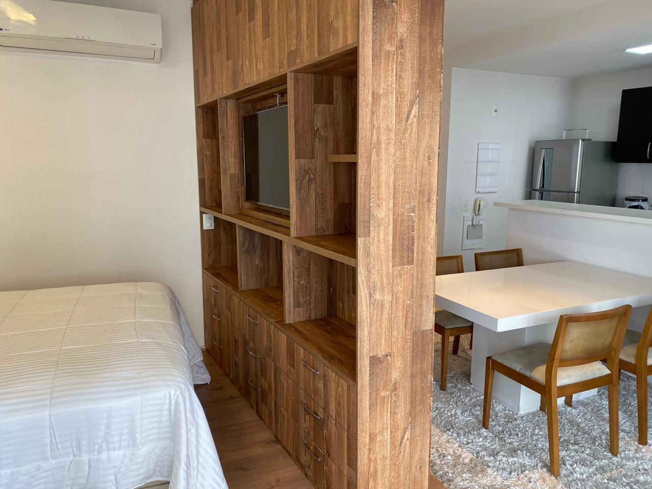 Apartamento à venda com 1 quarto, 49m² - Foto 2