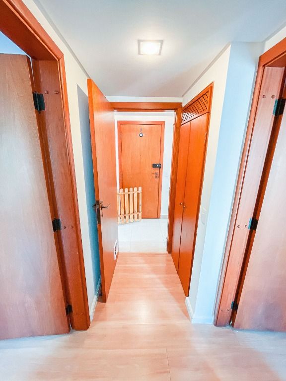 Apartamento à venda com 2 quartos, 92m² - Foto 13