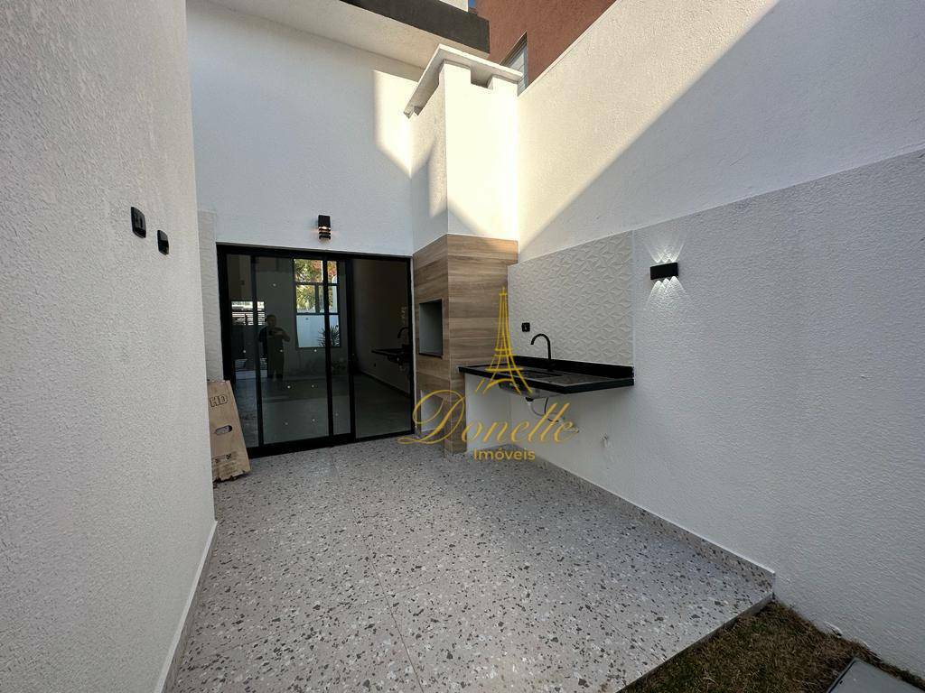 Casa à venda com 3 quartos, 75m² - Foto 15