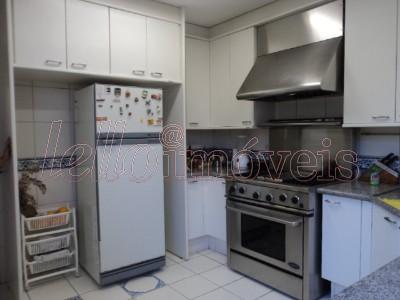 Apartamento para alugar com 3 quartos, 360m² - Foto 8