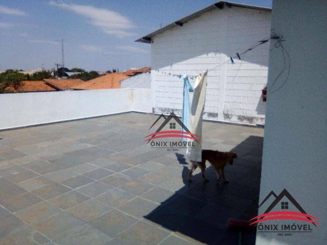 Casa à venda com 3 quartos, 700m² - Foto 27