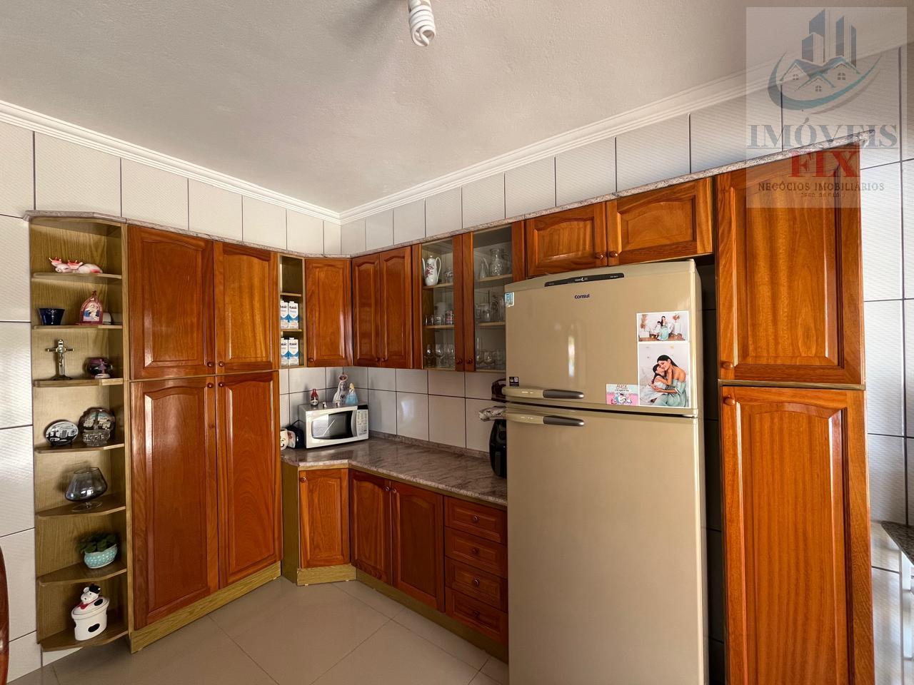 Chácara à venda com 2 quartos, 221m² - Foto 12
