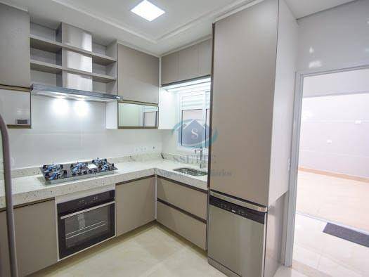 Sobrado à venda com 4 quartos, 175m² - Foto 1