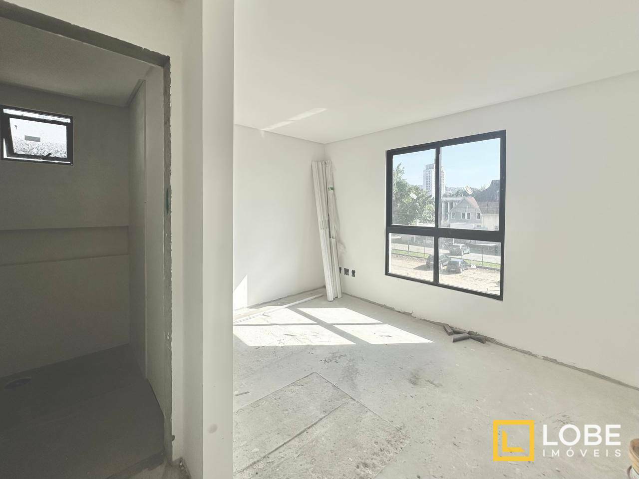 Apartamento à venda com 2 quartos, 75m² - Foto 3