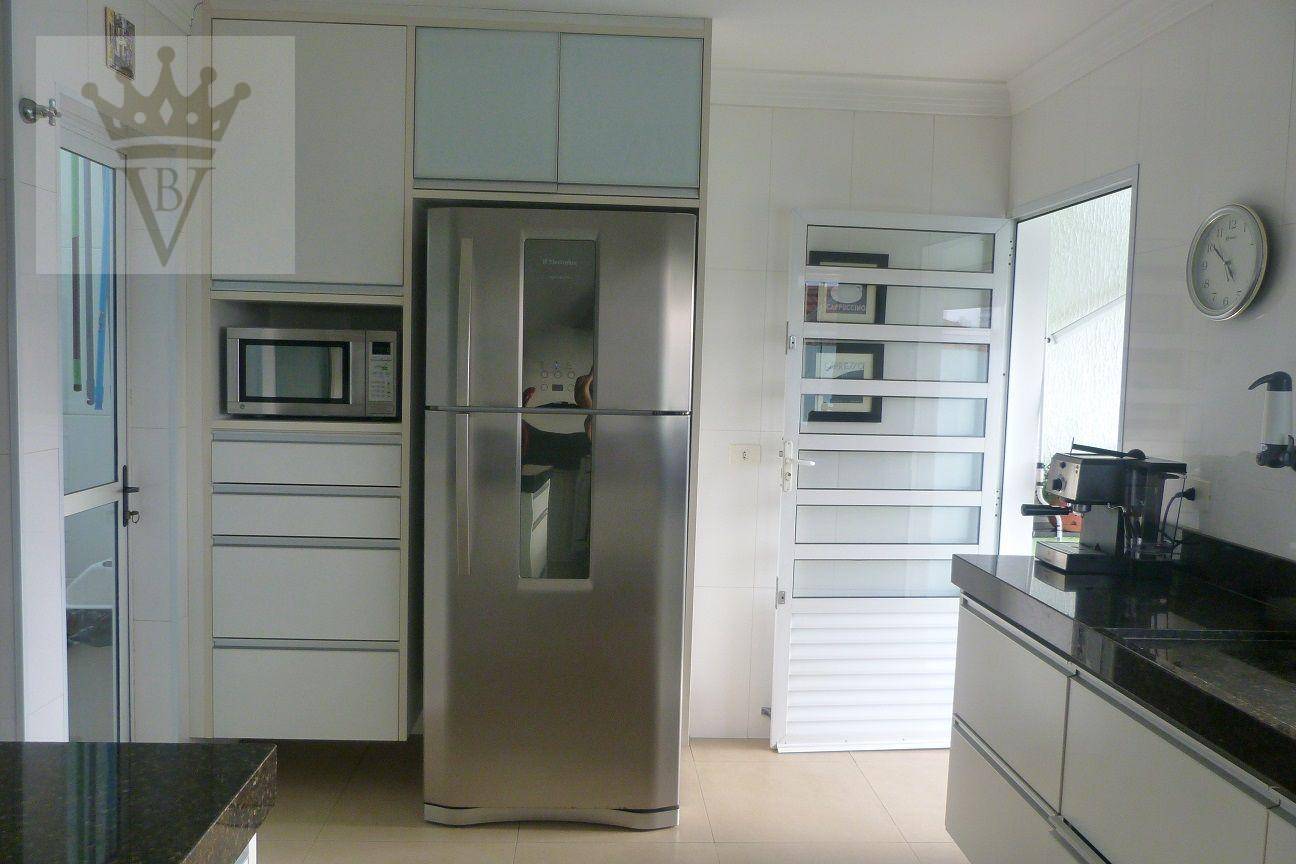 Sobrado à venda com 3 quartos, 300m² - Foto 10