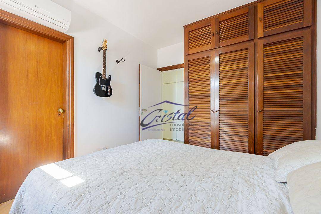 Apartamento à venda com 4 quartos, 247m² - Foto 25