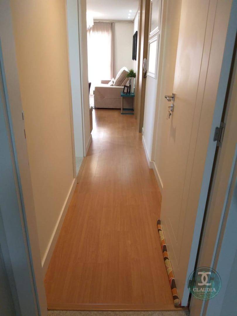 Apartamento à venda com 4 quartos, 180m² - Foto 2