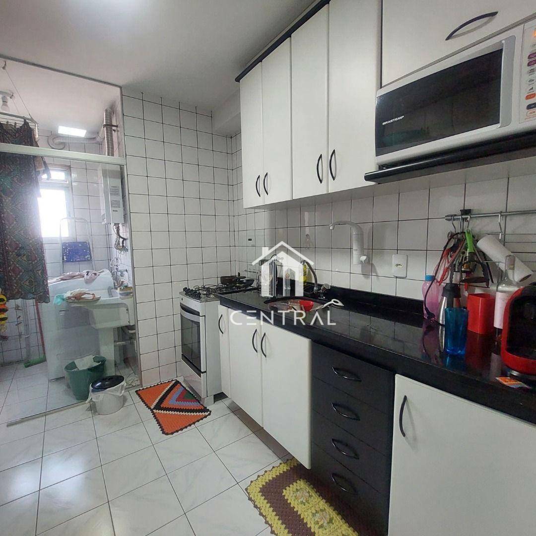 Apartamento para alugar com 2 quartos, 56m² - Foto 13