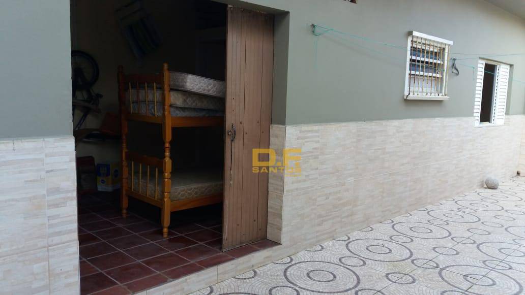 Casa à venda com 3 quartos, 150m² - Foto 2