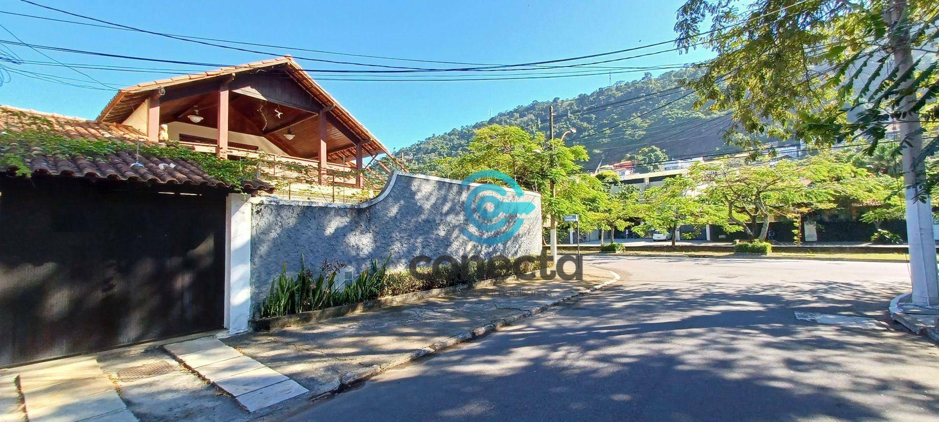 Casa à venda e aluguel com 6 quartos, 400m² - Foto 24