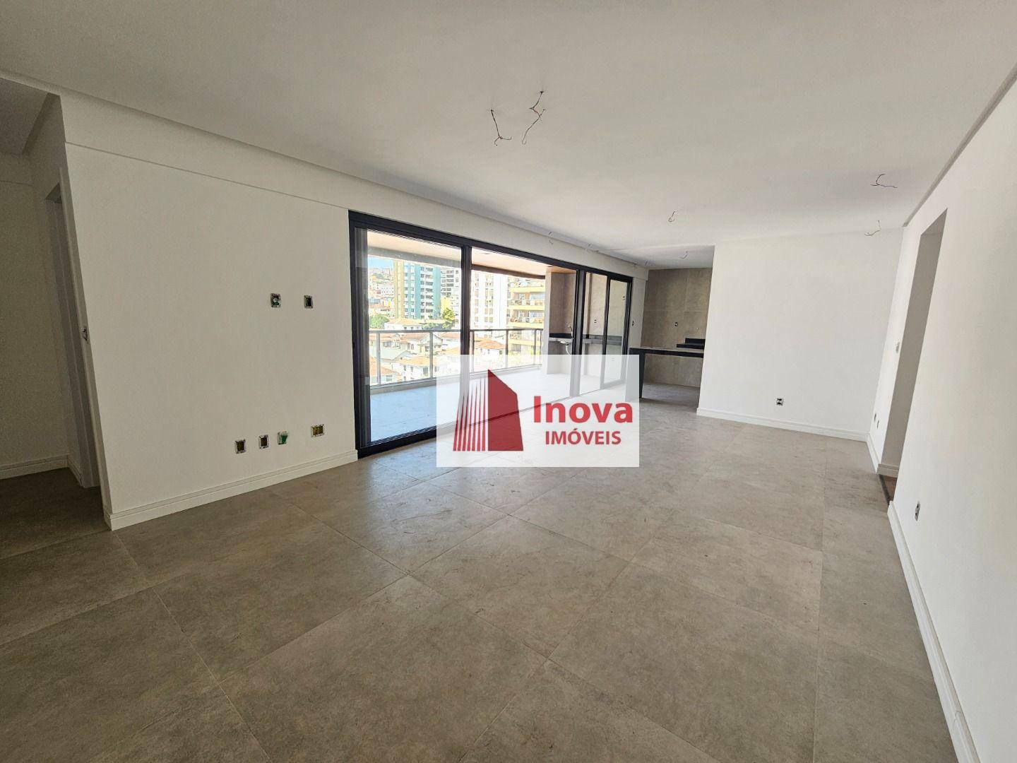 Apartamento à venda com 4 quartos, 170m² - Foto 3