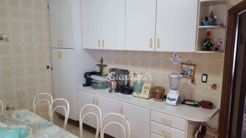 Sobrado à venda com 3 quartos, 220m² - Foto 11