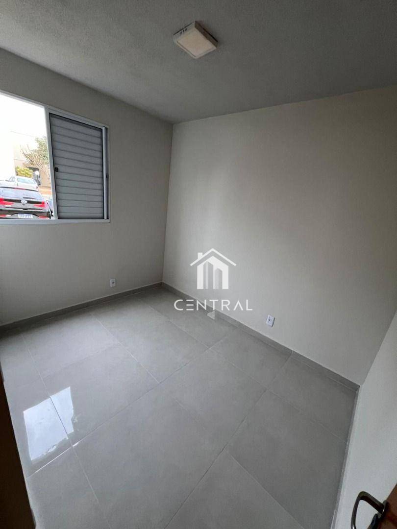 Apartamento à venda com 2 quartos, 45m² - Foto 2