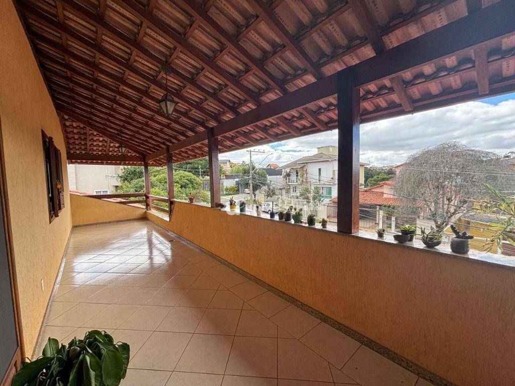 Casa de Condomínio à venda com 4 quartos, 612m² - Foto 18