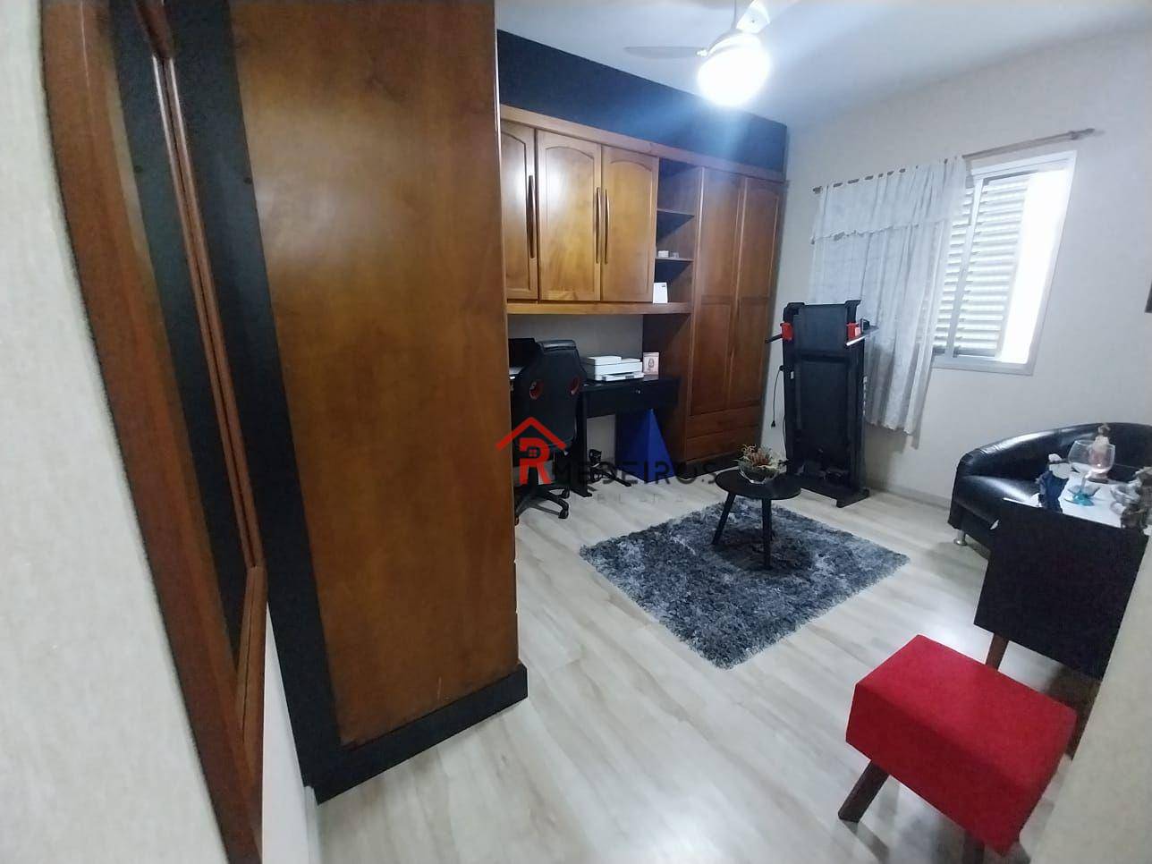 Apartamento à venda com 3 quartos, 137m² - Foto 13