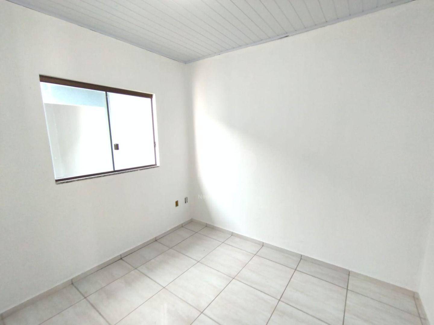 Casa à venda com 2 quartos, 67m² - Foto 5