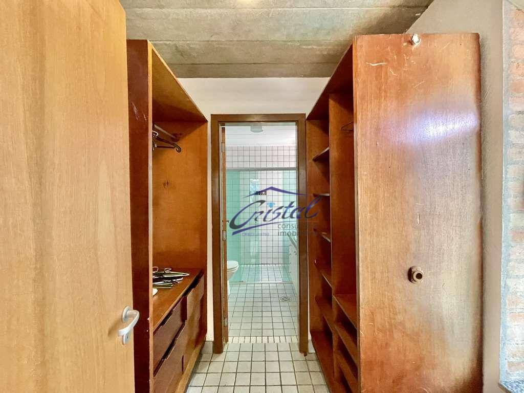 Casa de Condomínio para alugar com 4 quartos, 350m² - Foto 27